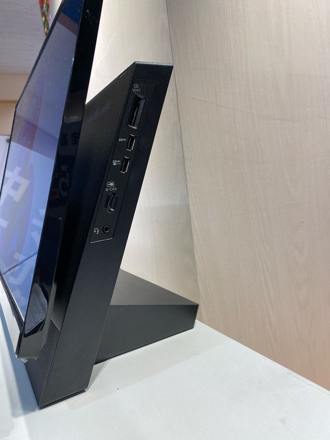 リユースデスクトップパソコン Windows 11 NEC DA 370 M Celeron R 4205 U メモリ4 GB 店頭併売中