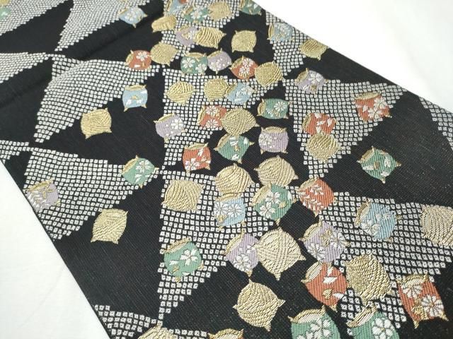 平和屋着物 六通柄袋帯 糸巻き花文 黒地 金糸 正絹 hy