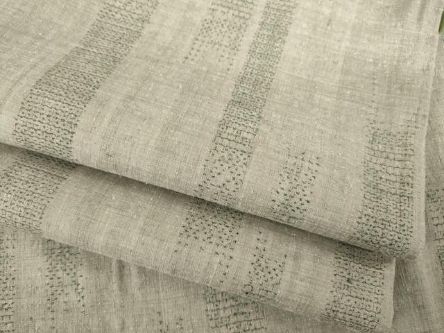 平和屋着物 本場結城紬 重要無形文化財 120亀甲 飛び亀甲柄 短冊文 茶鼠色地 正絹 ck