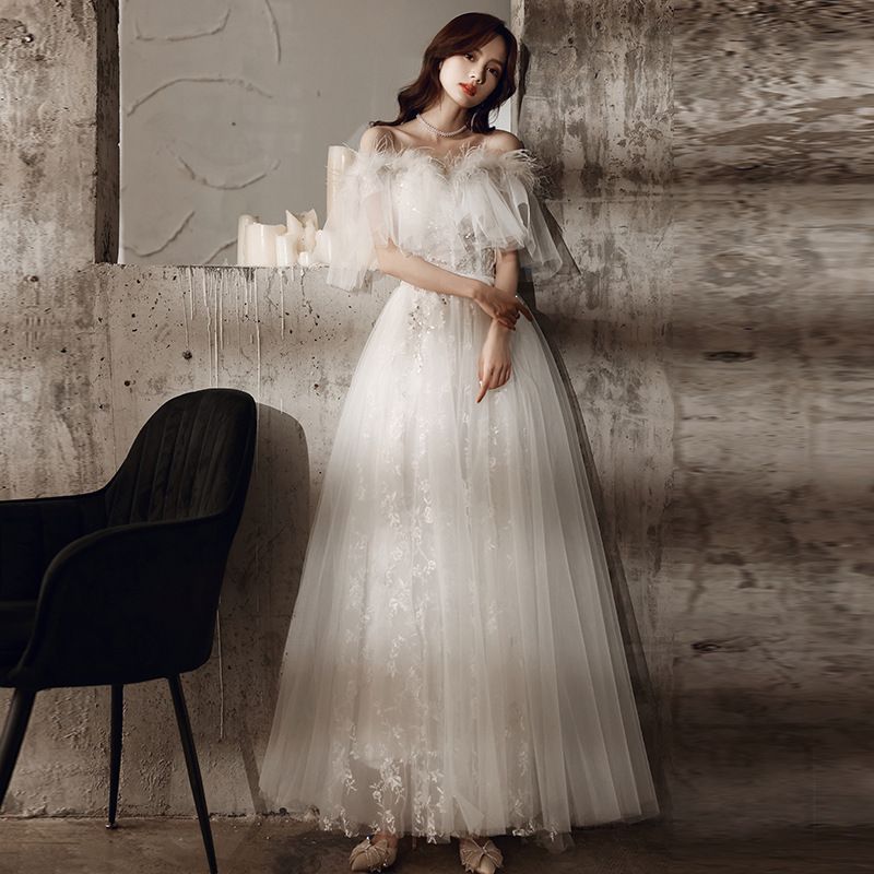 2025 ホワイト フェザー 一字肩 ロングドレス 感 ウエディングドレス 花嫁 前撮り フォーマルドレス パーティードレス 誕生日 成人式 二次会 演奏会 撮影会 結婚式 お呼ばれ 小柄さん向け レース チュール スパンコール 上品