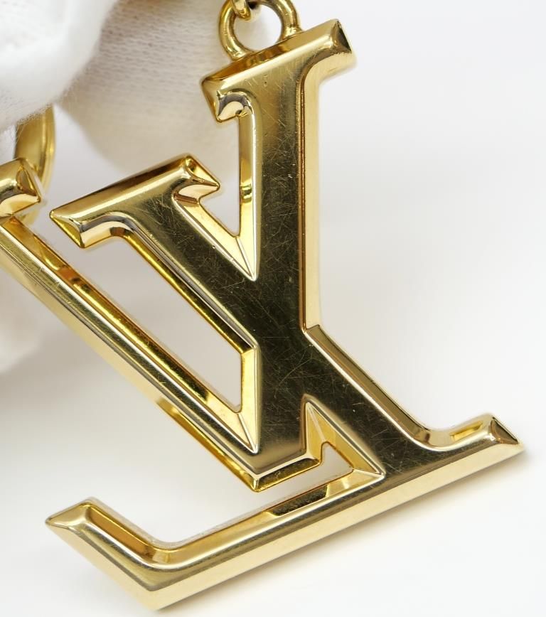 【極美品】ルイヴィトン キーホルダー・LV ファセット ゴールド M65216 楽天市場】LOUIS VUITTON ルイヴィトン キーリング LVファセット