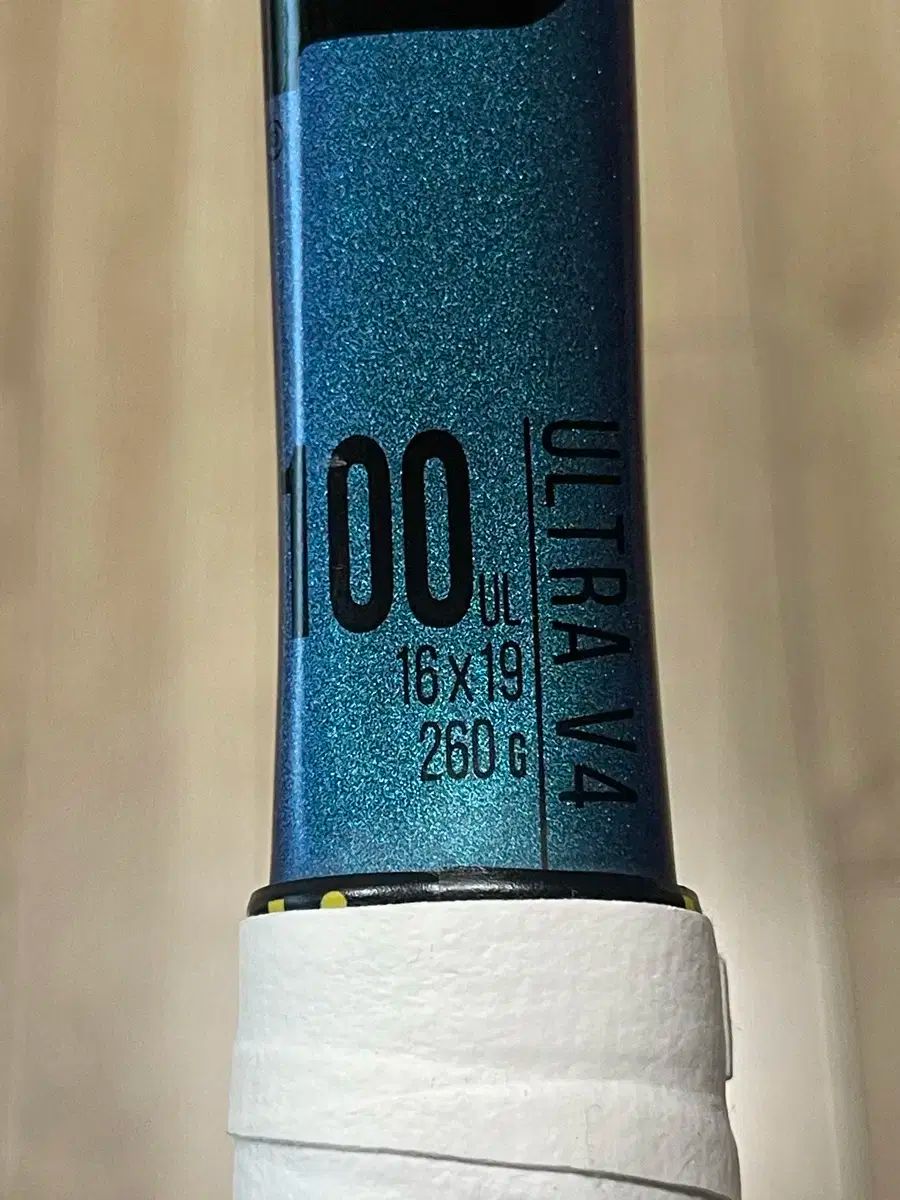ウィルソン ウルトラ 100 UL v 4 テニスラケット