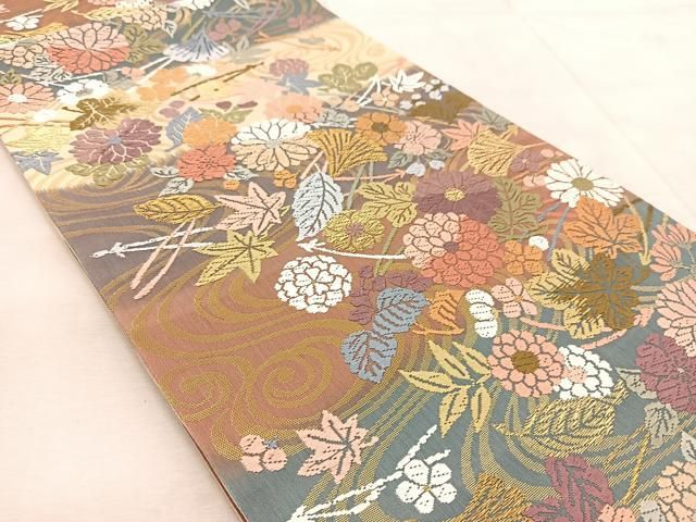 平和屋着物○六通柄袋帯 唐織 流水菊松葉文 金糸 正絹 逸品 BAAV4803yc