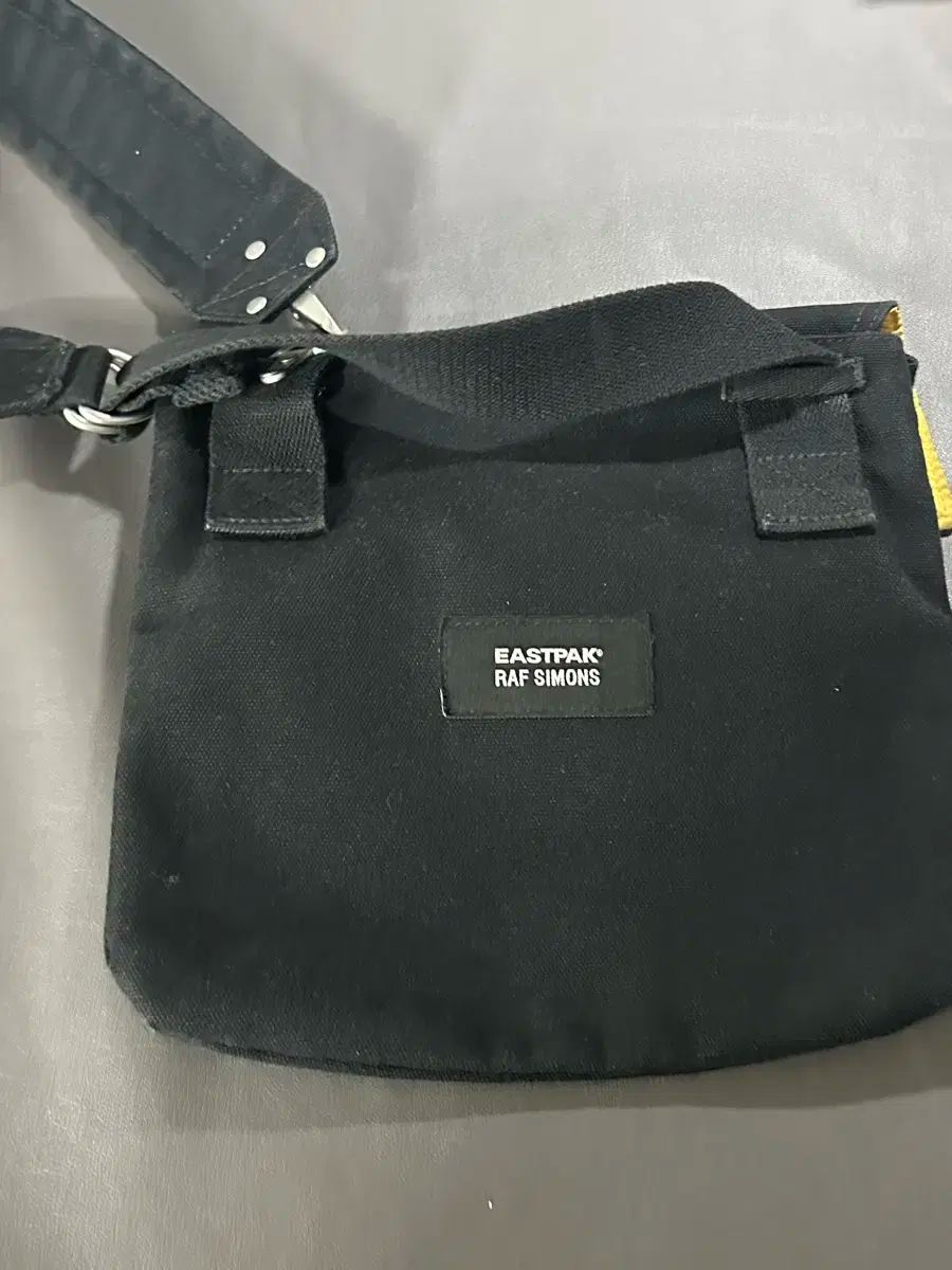 RAF SIMONS ラフ シモンズ EASTPAK イーストパック クロスバック MERCADOAVALIA_COM_BR