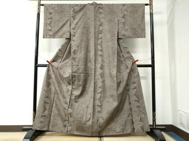 平和屋着物 本場大島紬 9マルキ 南天文 正絹 yc