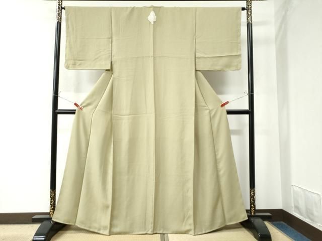 平和屋着物 上質な色無地 作家物 本泥染 花唐草地紋 枯草色 正絹 yc