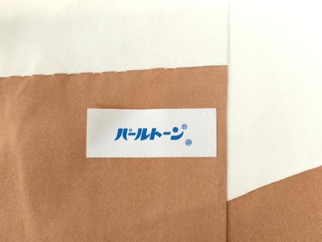 上質な紬 霞文