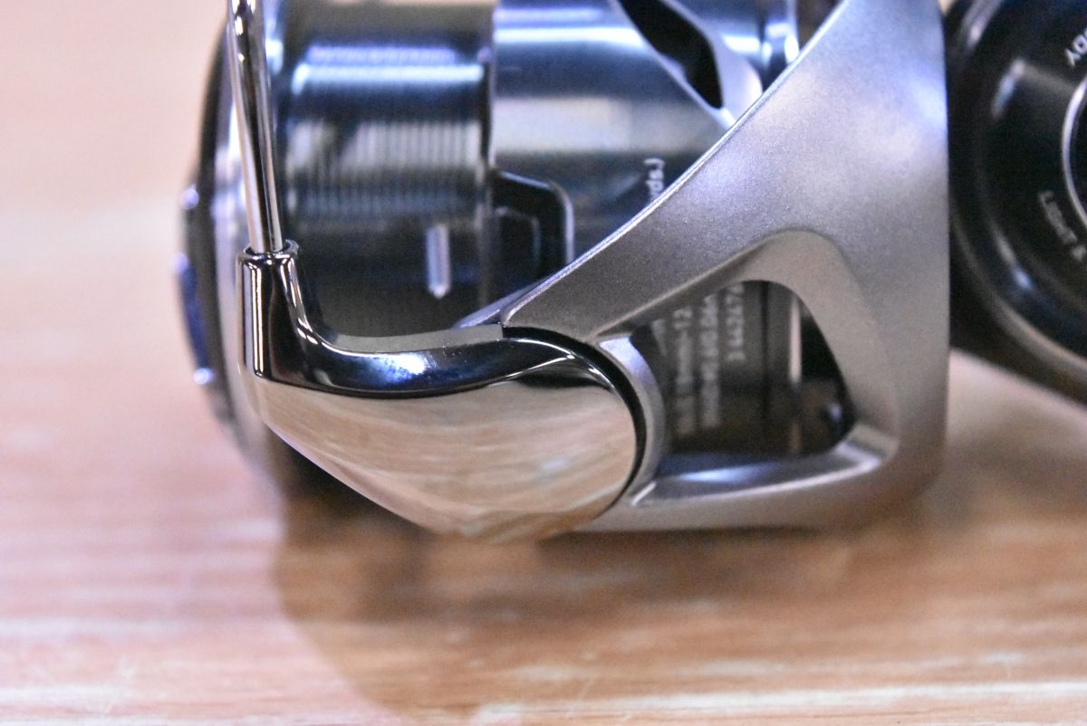 ダイワ 25 カルディア LT 2500S DAIWA CALDIA スピニングリール エギング バスフィッシング バーサタイル アオリイカ ブラックバス