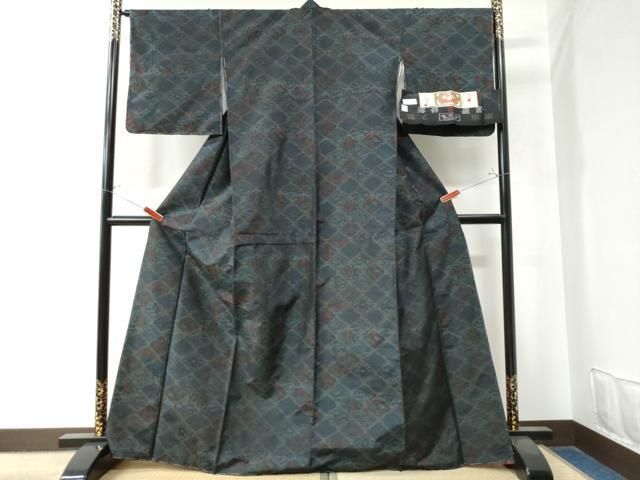 平和屋着物 本場大島紬 網目花文 謹製 証紙付き 正絹 yc