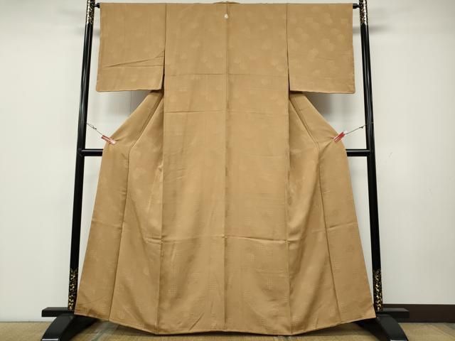 平和屋着物 上質な色無地 吉祥草木地紋 薄香色 正絹 ut