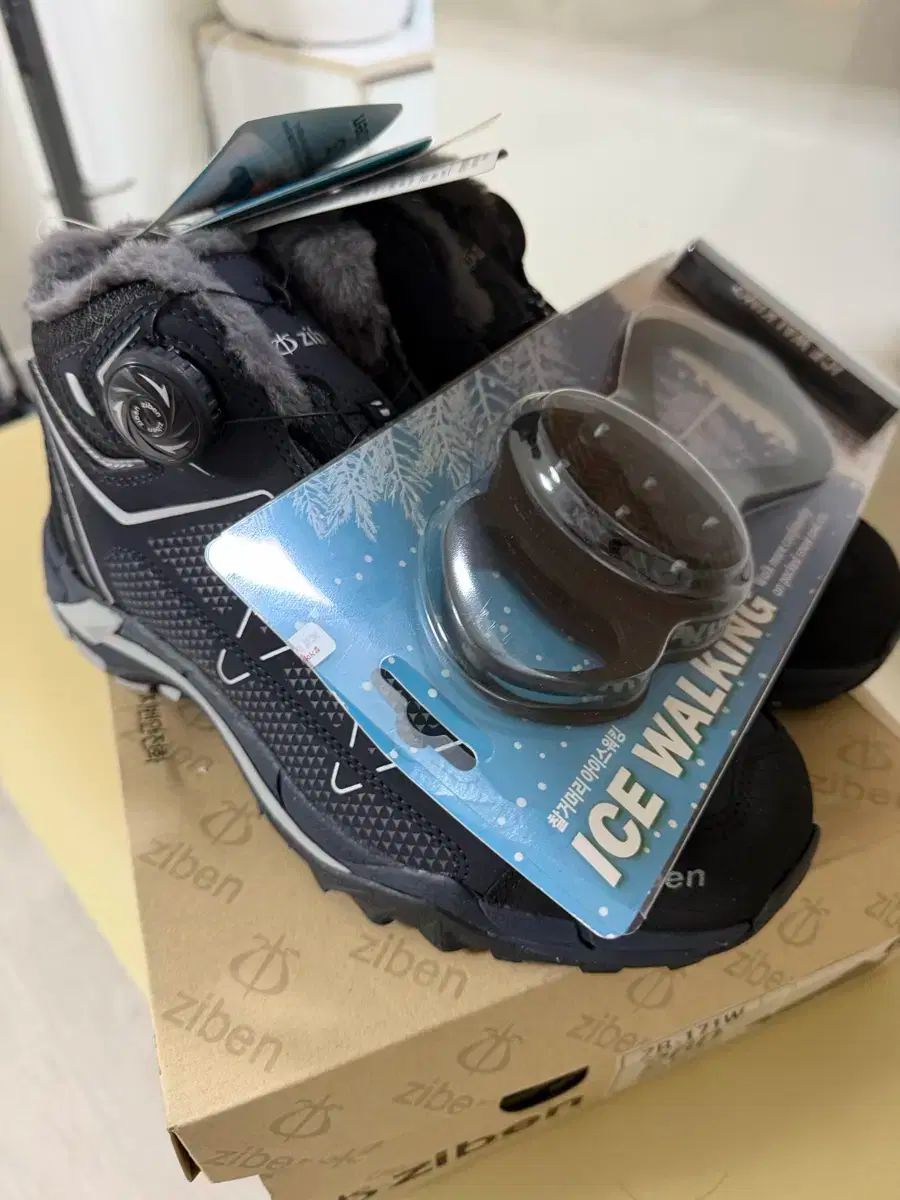 ZIBEN ジベン アイススニーカー アイゼン 260