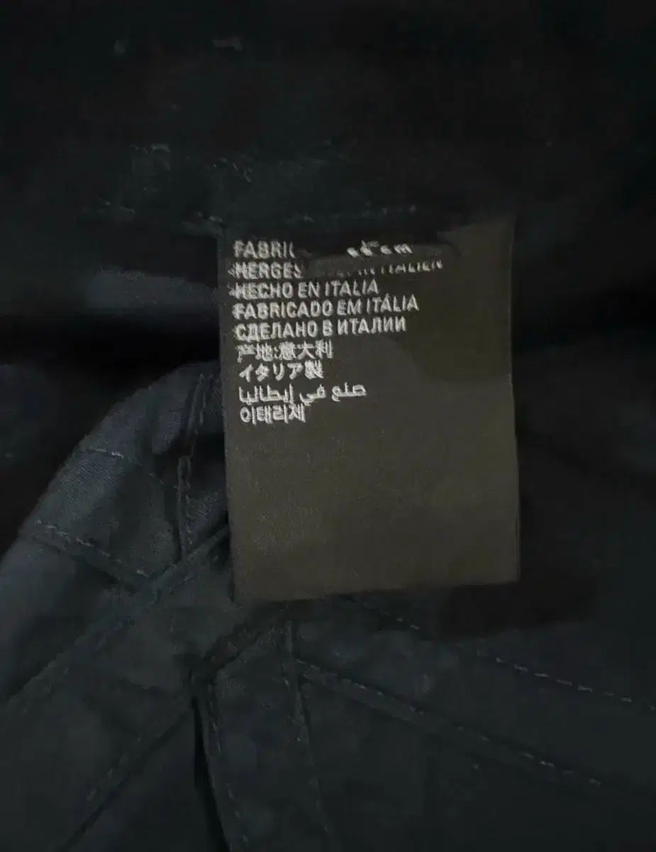 バレンシアガ ユニティ