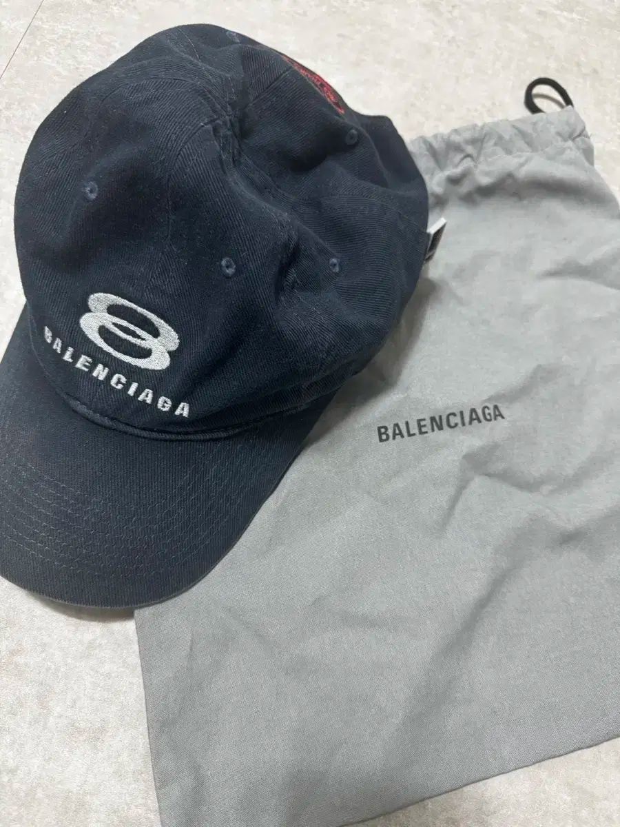 バレンシアガ ユニティ スノーボード キャップ Lsize