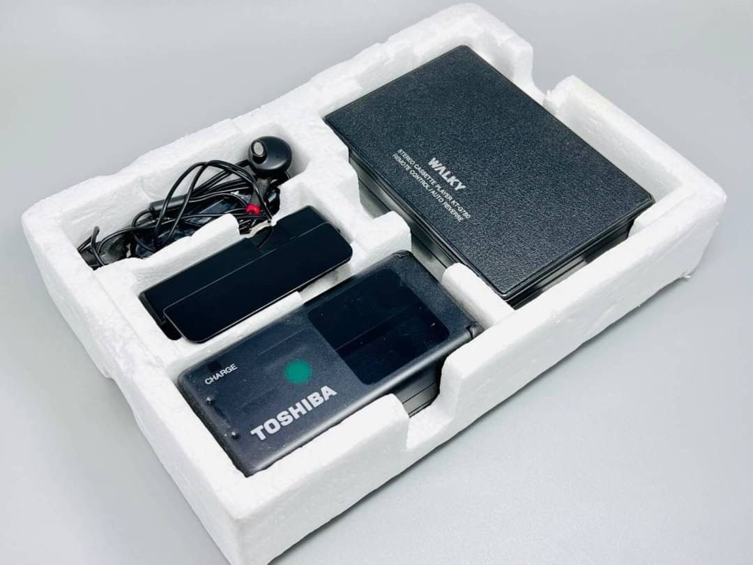  MR 01485 TOSHIBA Walky KT G 780 カセットプレーヤー AUTO REVERS 実用OK カセットプレーヤー ポータブルプレーヤー