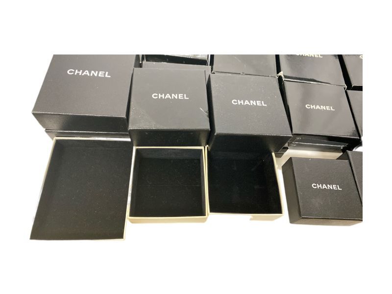 CHANEL アクセサリー空箱 シャネル CHANEL 空箱 2点セット ホワイト 白 アクセサリーBOX サイズ