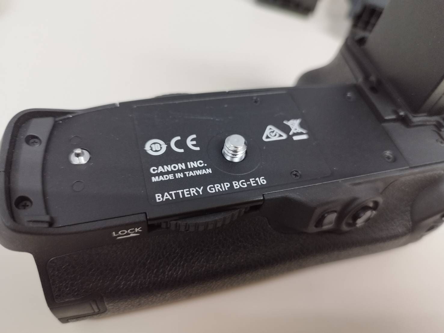 Canon BG-E16 バッテリーグリップ