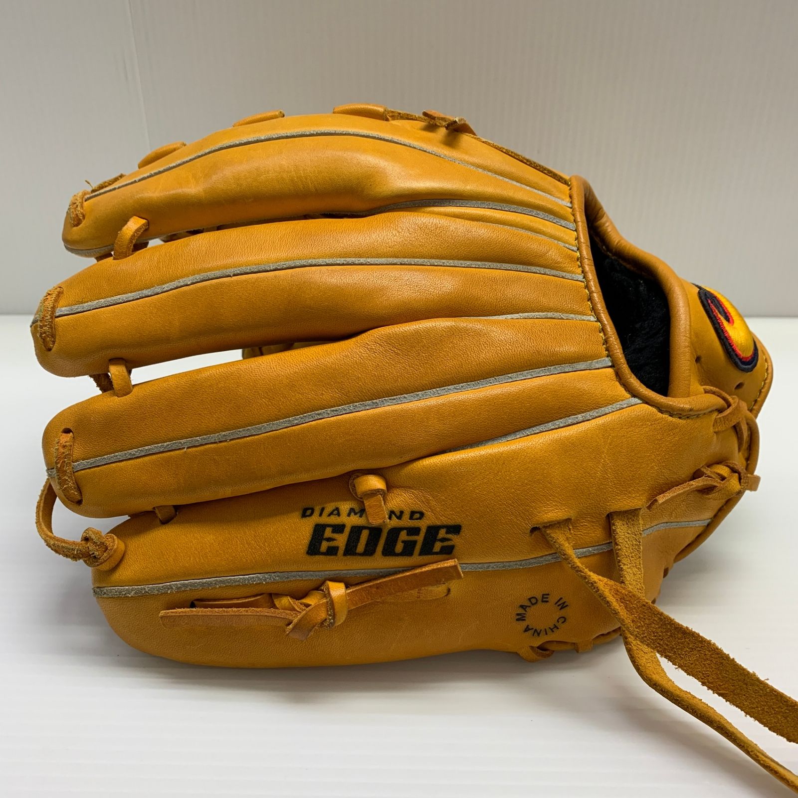 美品 NIKE 軟式 内野手用グローブ DIAMOND Bluster ナイキ NIKE DIAMOND EDGE Bluster 軟式 大人 一般 内野手用 グローブ