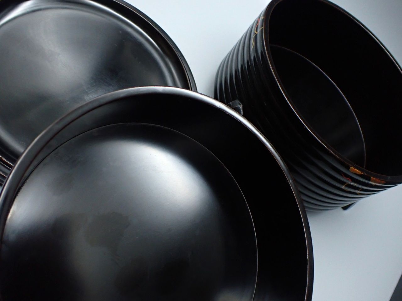 昭和アンティーク 黒漆 葵蒔絵 木製 脚付き器 漆器 骨董 WWW_OPDRERGINERDOGAN_COM