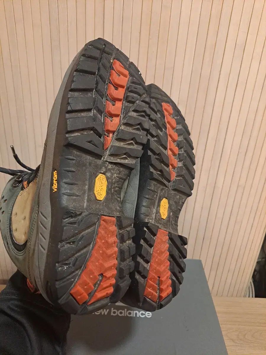  コーロンスポーツ 登山靴 GORE TEX ビブラムソール 登山靴 トレッキングシューズ アウトドアシューズ