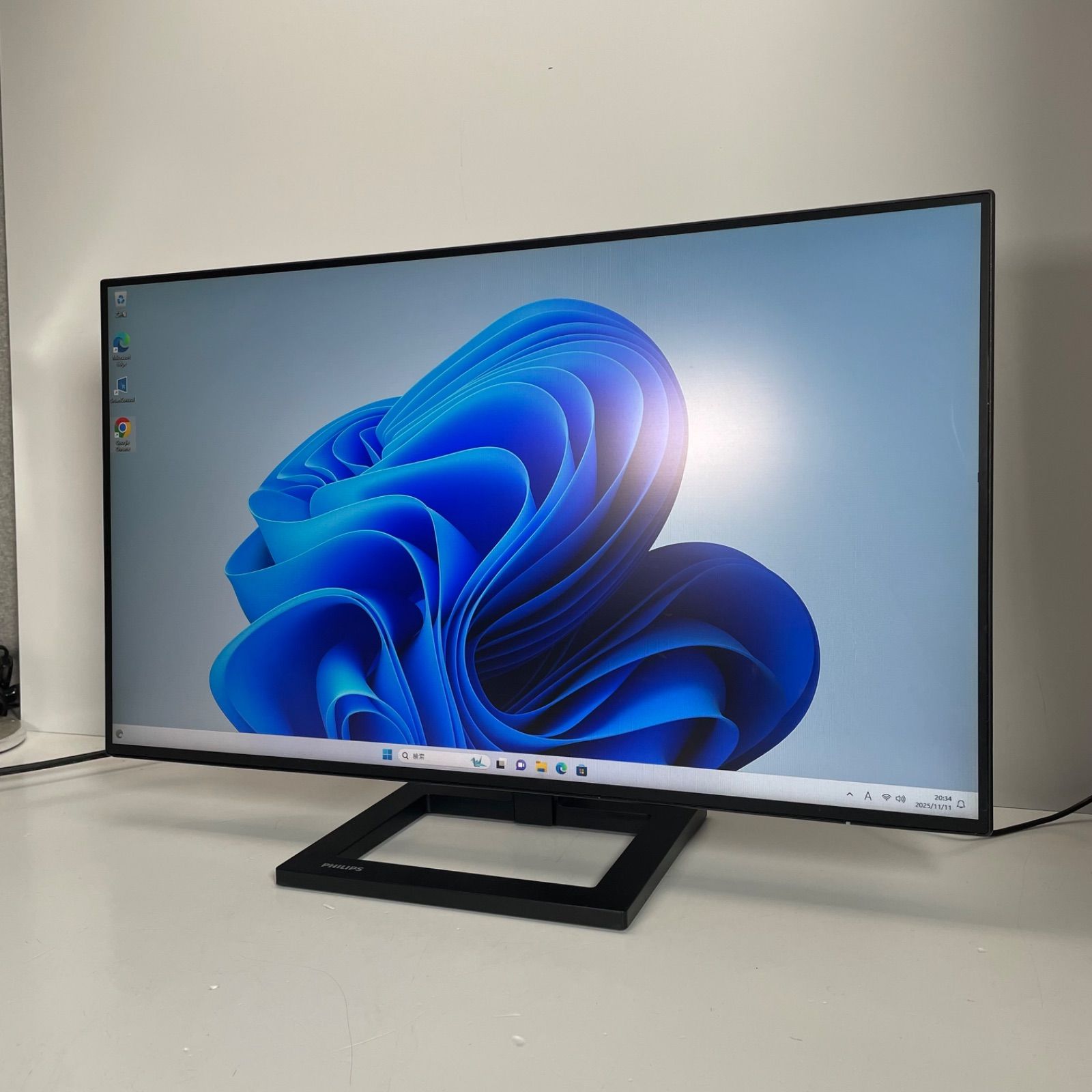 PHILIPS 23.8インチ 液晶モニター ディスプレイ 23年製 242E2