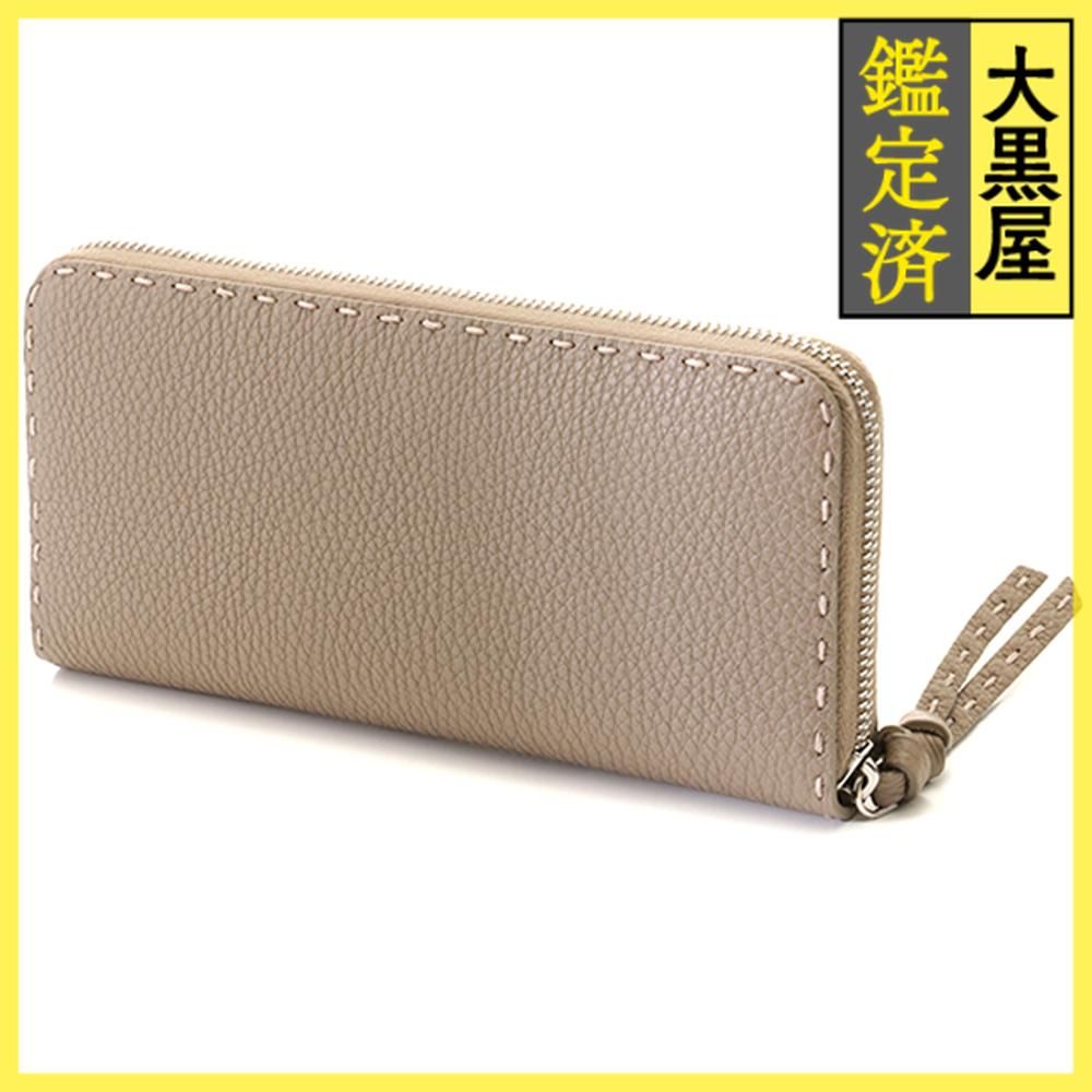 フェンディ ラウンド長財布 437