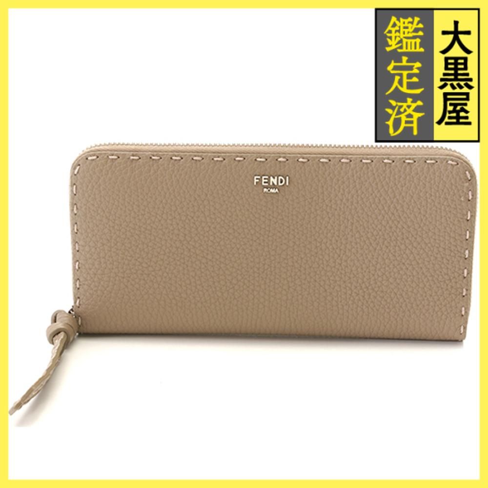 フェンディ ラウンド長財布 437