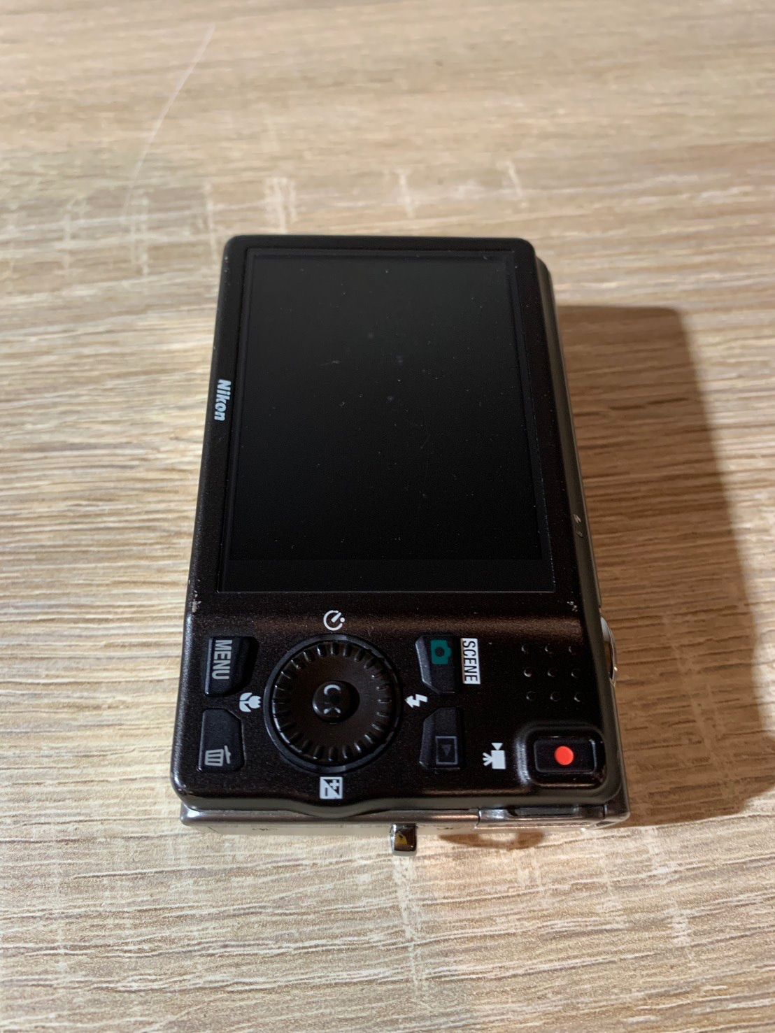 カメラ 6533 Nikon COOLPIX S6200 シルバー デジカメ 動作確認済み
