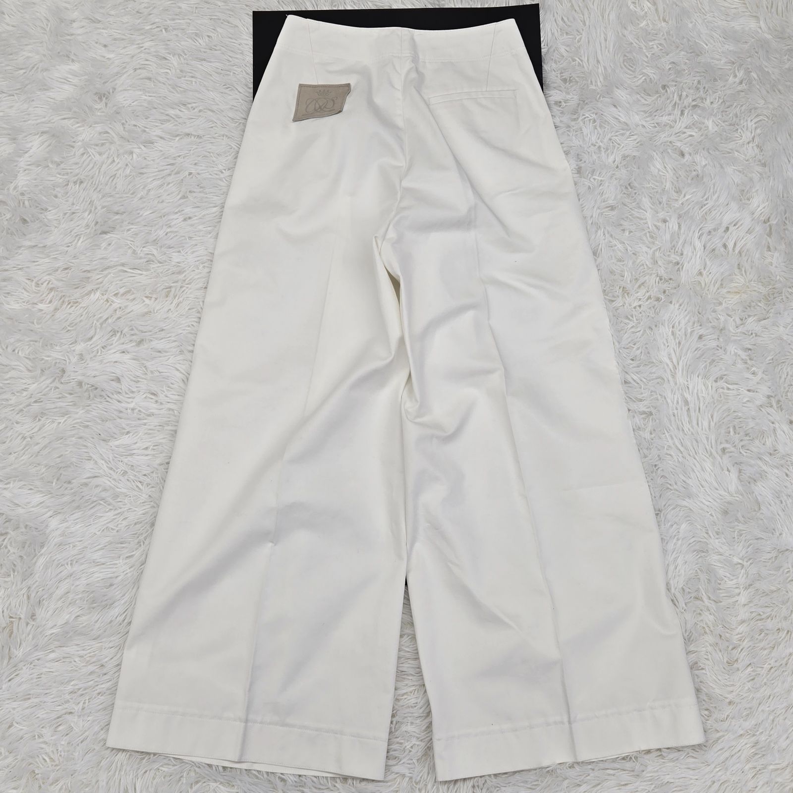 Drawer ドゥロワー コットンサイドドットボタンパンツ ワイドシルエット 2タック サイズ34 ホワイト