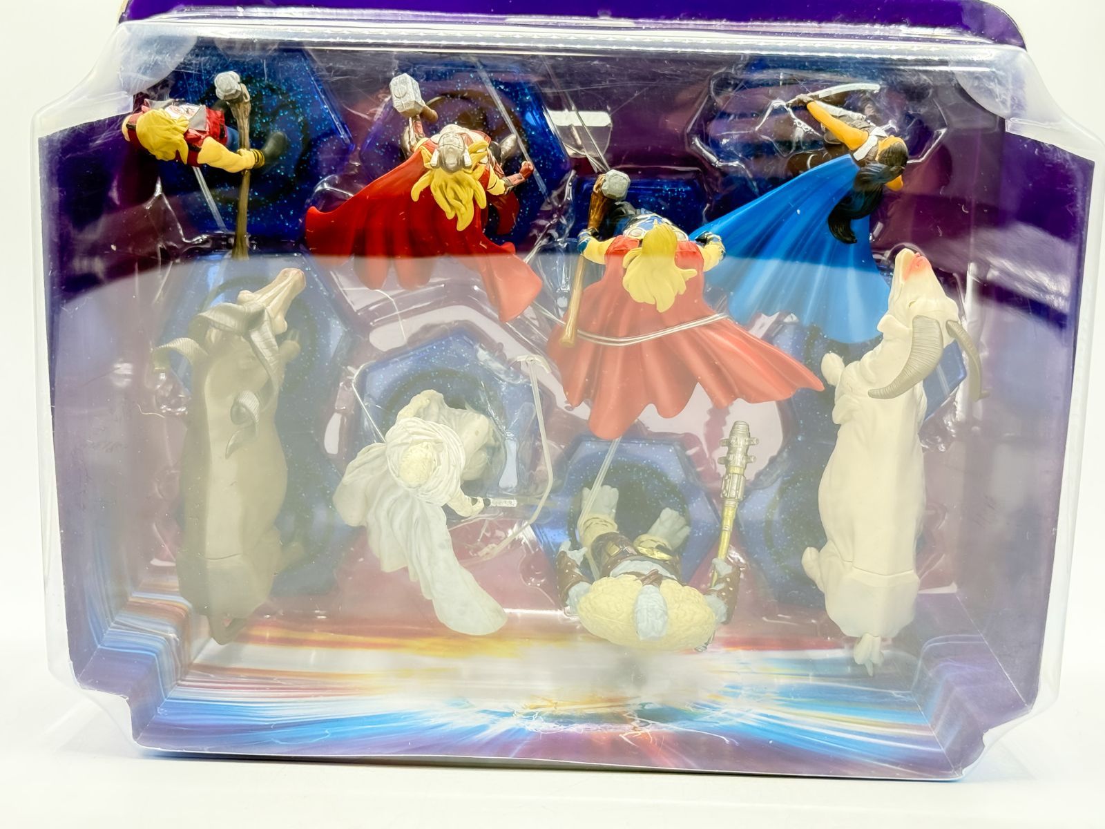 Disney MARVEL THOR: LOVE AND THUNDER デラックスフィギュアセット 未