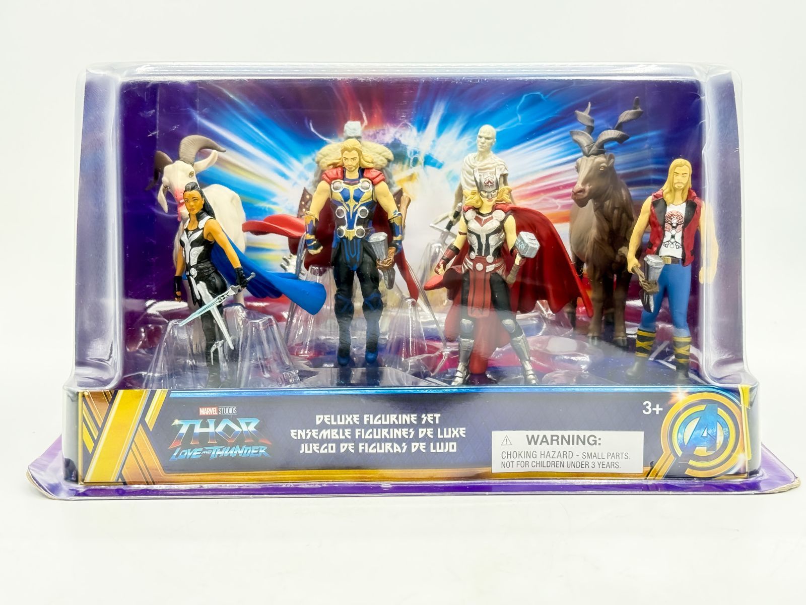 Marvelフィギュア9点セット　未使用 Disney MARVEL THOR: LOVE AND THUNDER デラックスフィギュアセット 未