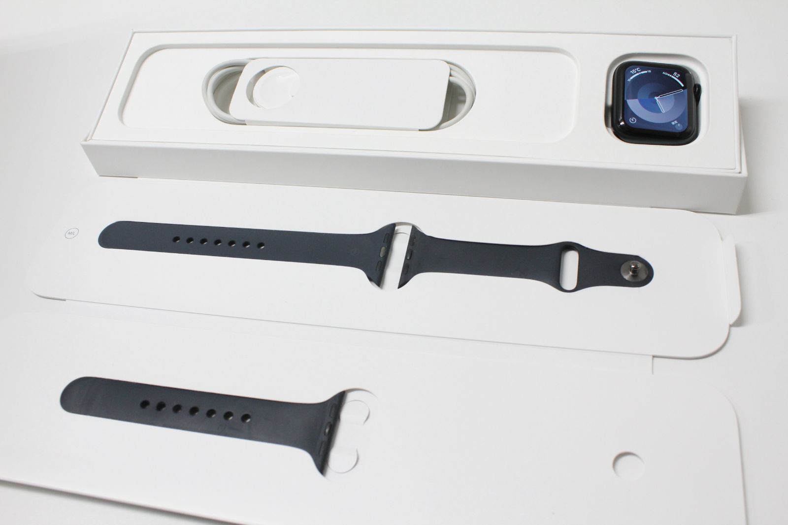 Apple Watch SE 第2世代 GPS 40mm A2722 MNJT3J A