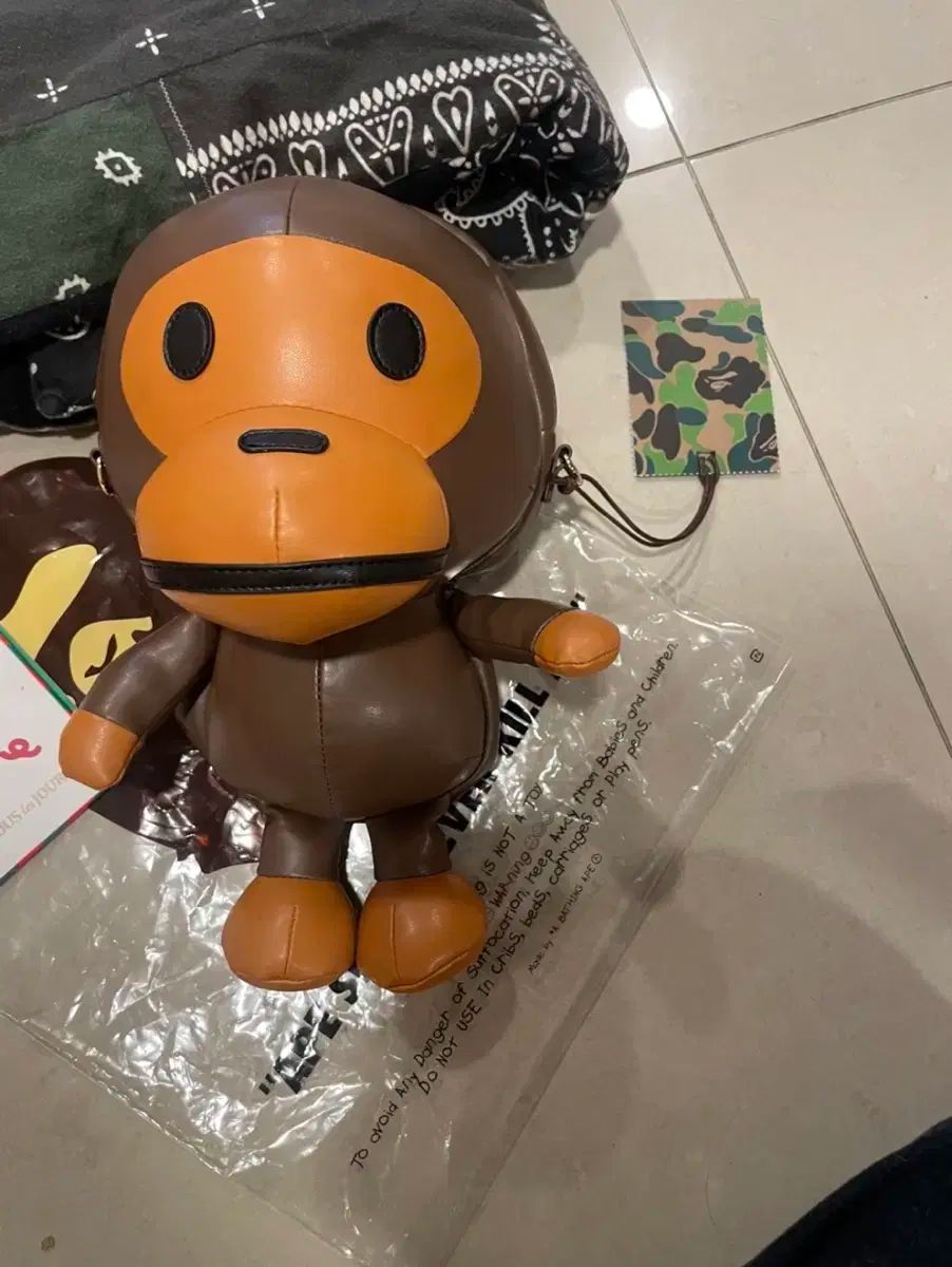 A BATHING APE ベイビー マイロ ぬいぐるみ チェーン ショルダーバッグ