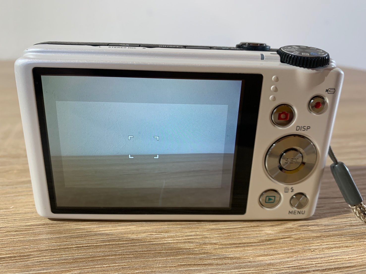 6536 Casio EXILIM EX-ZR400 デジカメ 動作確認済み - メルカリ