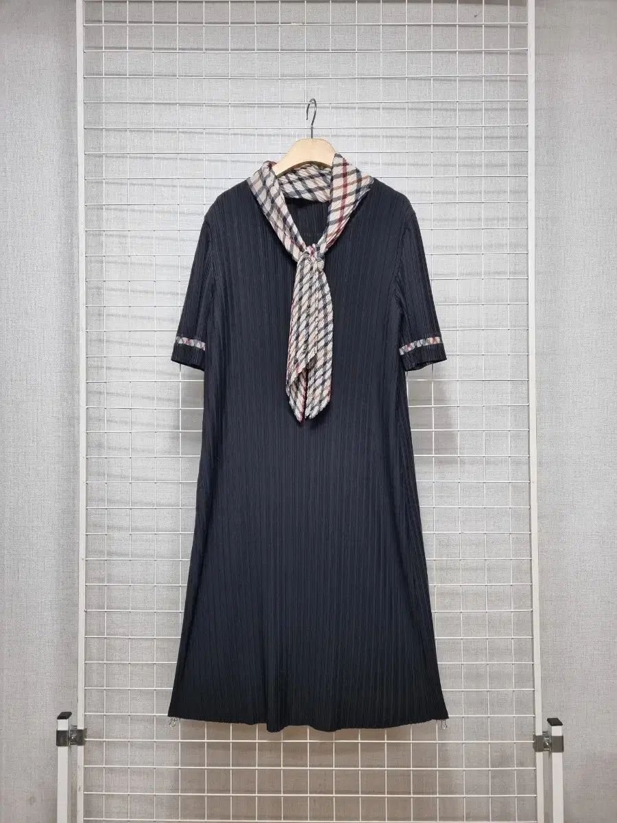 ダックス プリーツ ONE PIECE