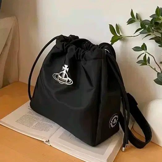 VIVIENNE WESTWOOD ヴィヴィアン ウエストウッド レディースバッグ ショルダーバッグ クロスバック