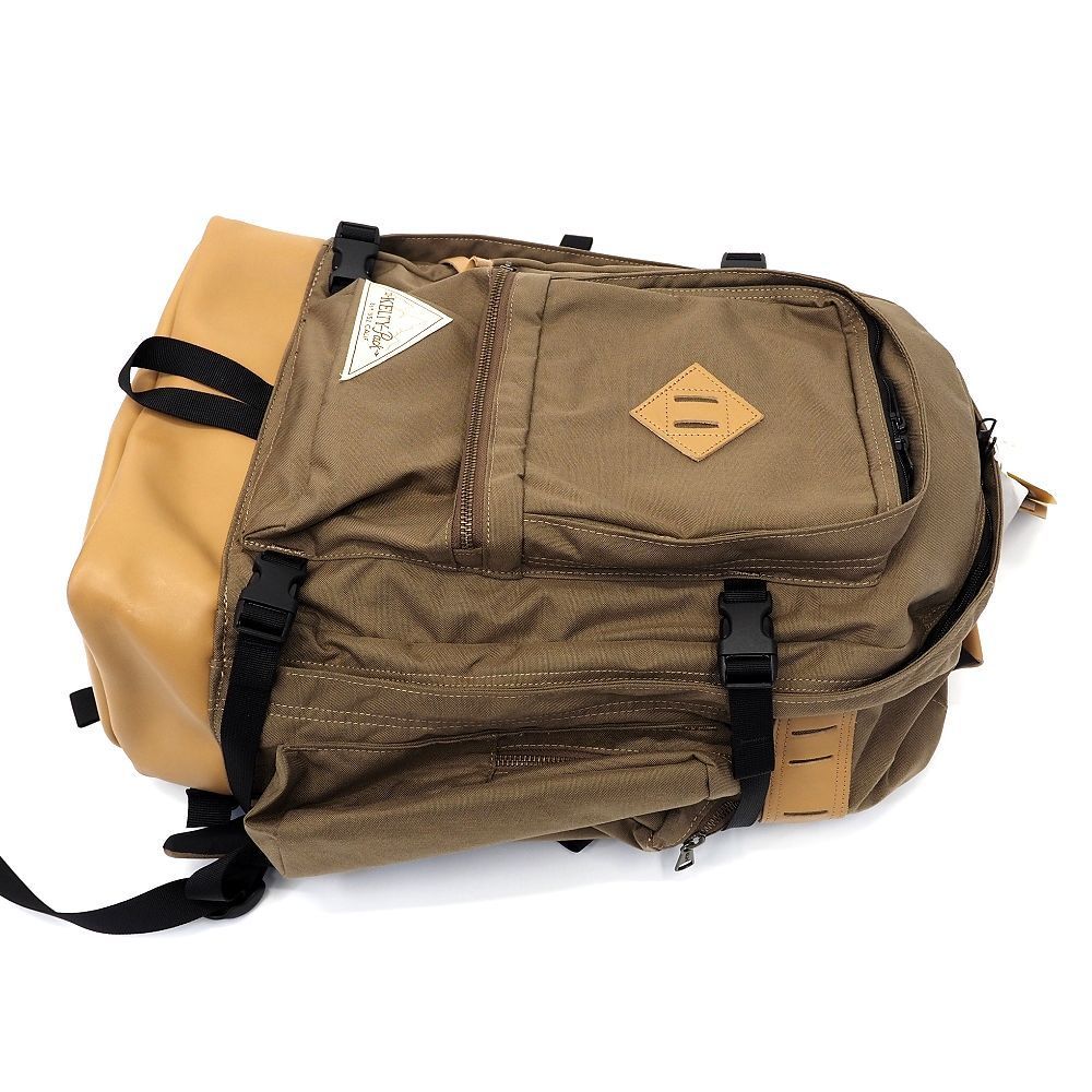 未使用新品タグ付き　KELTY リュック　CLASSIC WING KELTY（ケルティ） デイバック リュック 「新作」「KELTY」CLASSIC