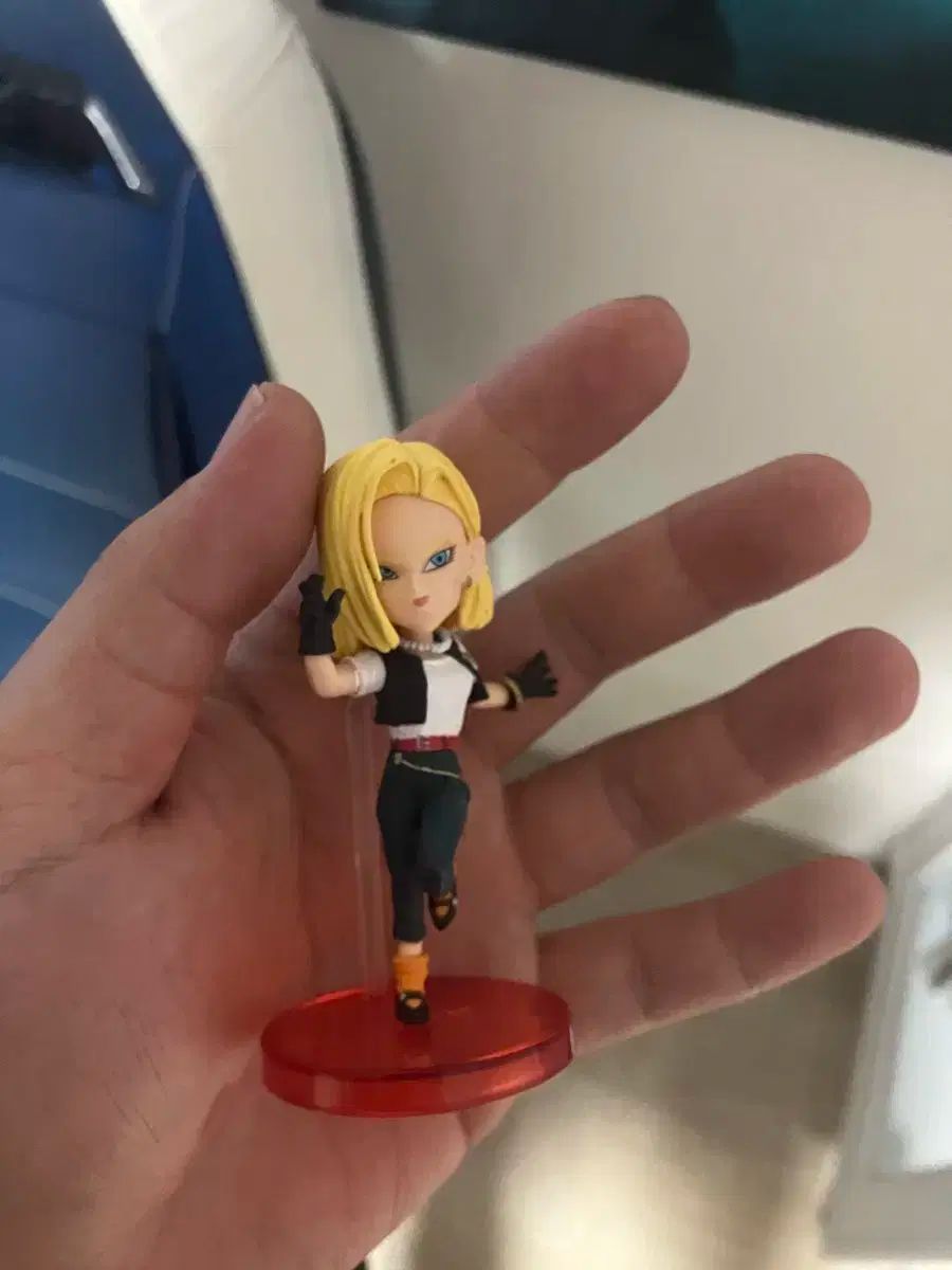 ドラゴンボール 劇場版ワールドコレクタブル 18号ドラゴンボール Z
