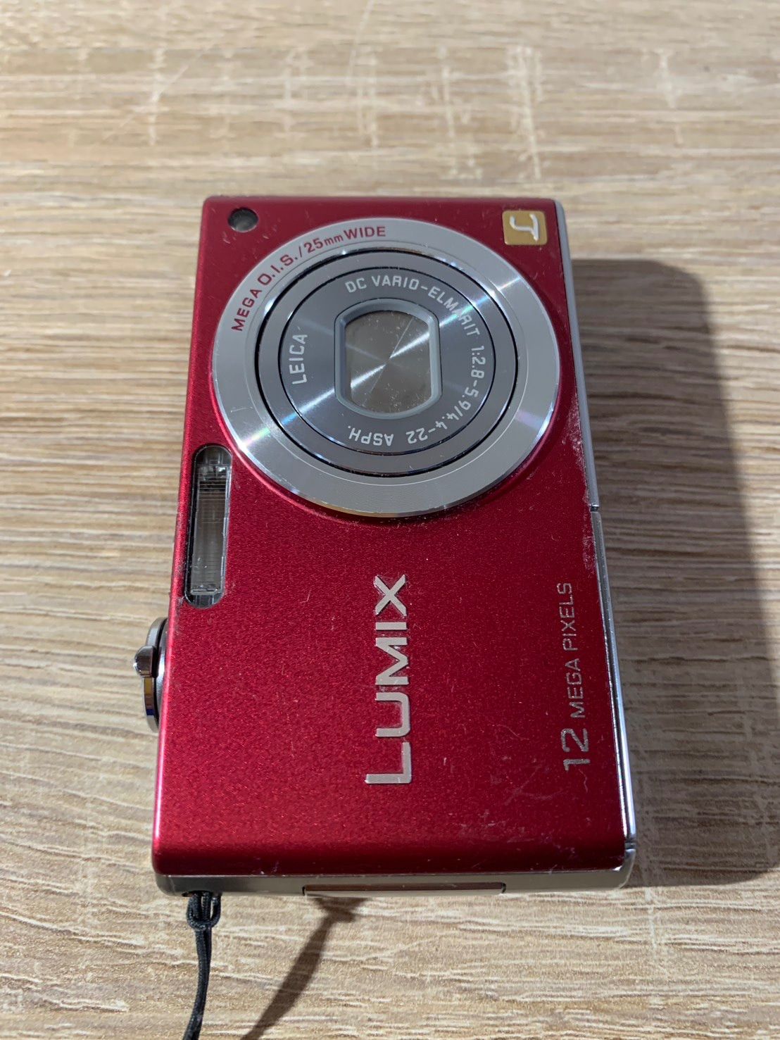 【動作確認済み】パナソニック LUMIX DMC-FX40 オールドコンデジ　赤 動作確認済み パナソニック LUMIX DMC-FX40 オールドコンデジ - メルカリ