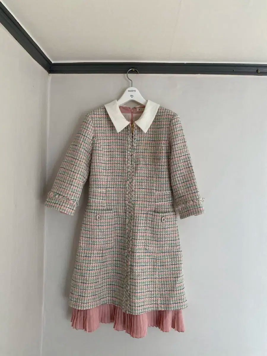 55 itMICHAA イッミシャ 高価 冬 ソヒョン SEOHYUN ツイード ONE PIECE ワンピース MOJO.S.PHINE モジョエスピン サテン RENEEVON レニボン SANDRO サンドロ