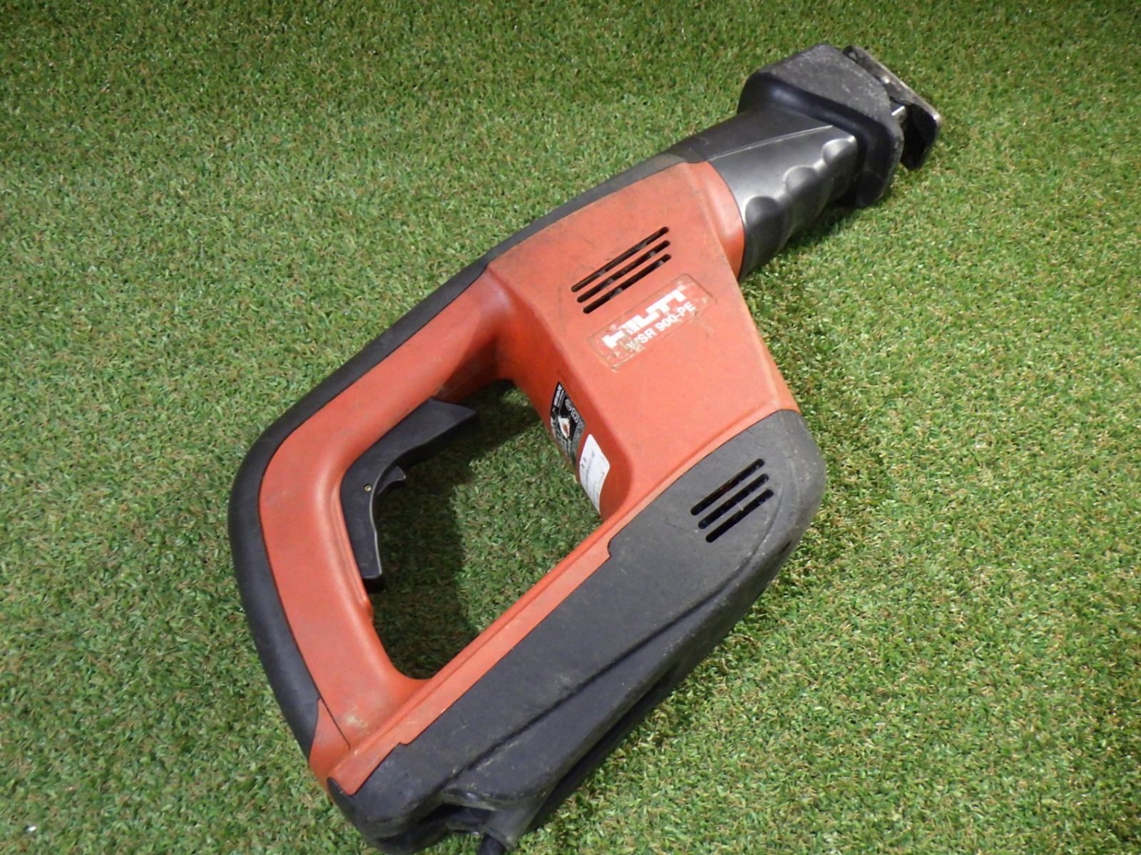 切断機 現場作業