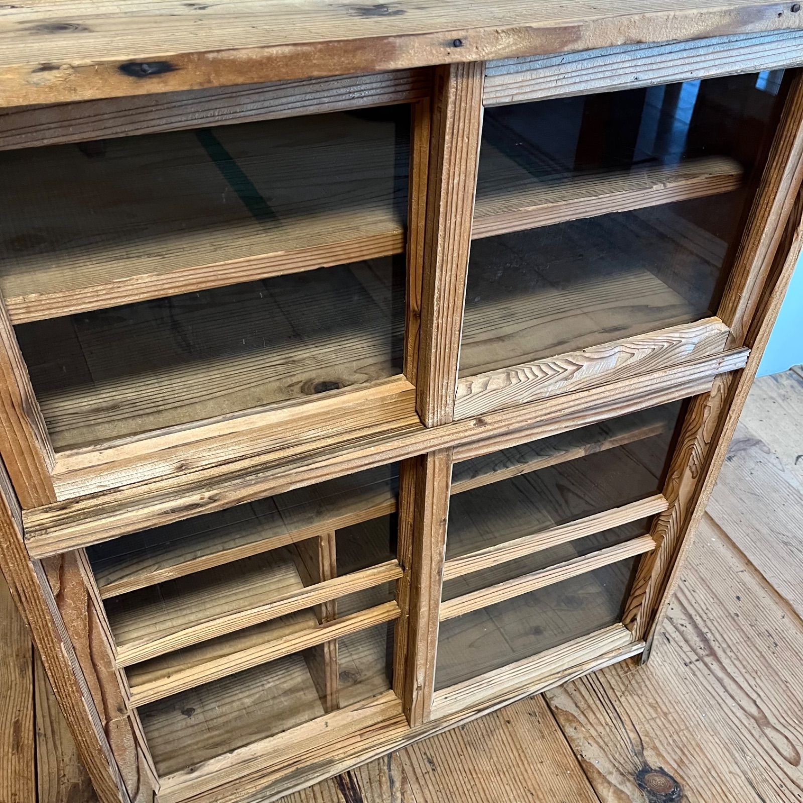 アンティーク 古家具 ガラス戸棚 木製 食器棚 キャビネット インテリア