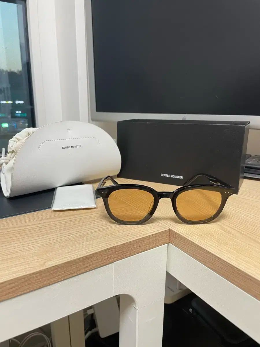 GENTLE MONSTER ジェントルモンスター Lang オレンジ メガネ