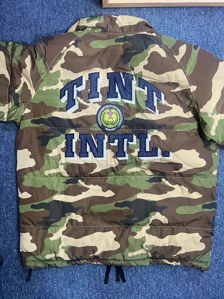 ダウン Lサイズ