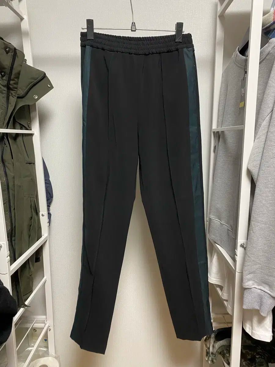 TIME 옆 LINE レディース ズボン