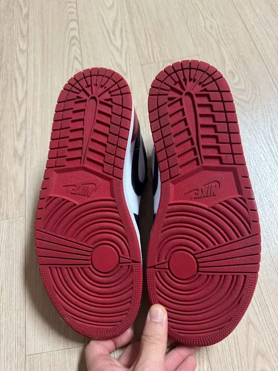  ナイキ ジョーダン1 ロー スタジャン レッド 270 mm シューズ(男性用) バスケットボール