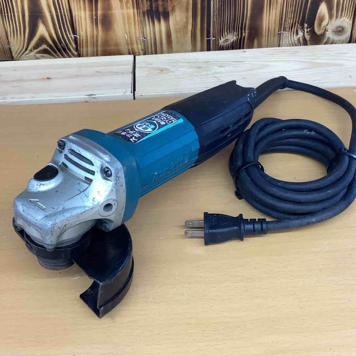 マキタ makita 100mmディスクグラインダ GA4032 DIY 鉄筋 アングル材 仕上げ磨き 建築 石材 加工 コンクリート ブロック レンガ タイル 研磨 ガラス 断面磨き 加工 越谷店