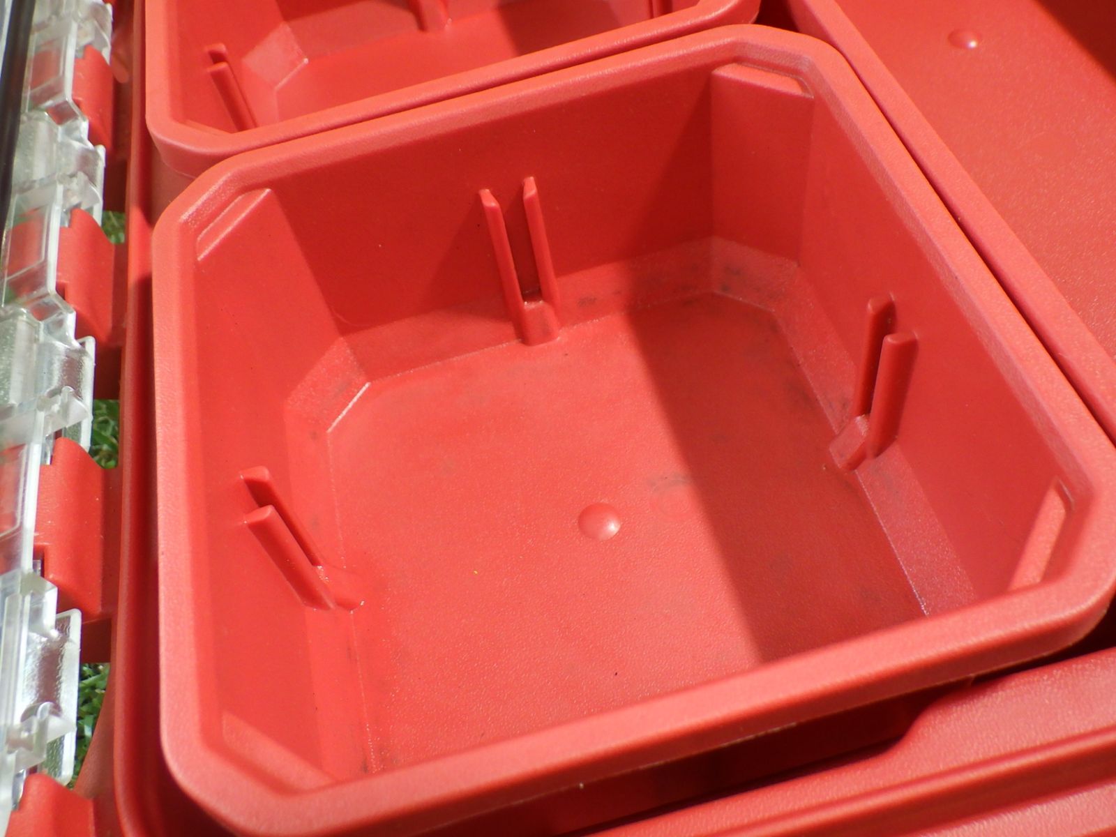 中身が見やすい ミルウォーキー PACKOUTTM ロープロファイルオーガナイザー Sサイズ 48-22-8436 品