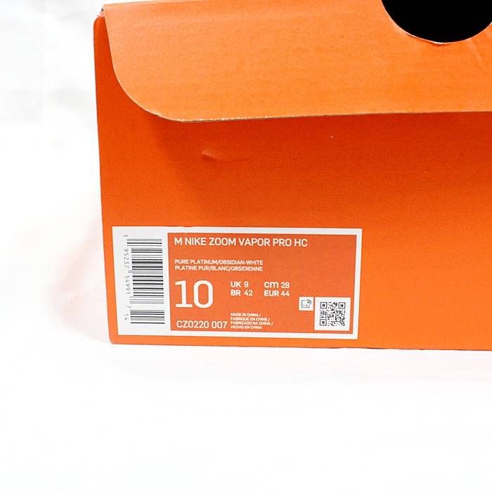 テニスシューズ