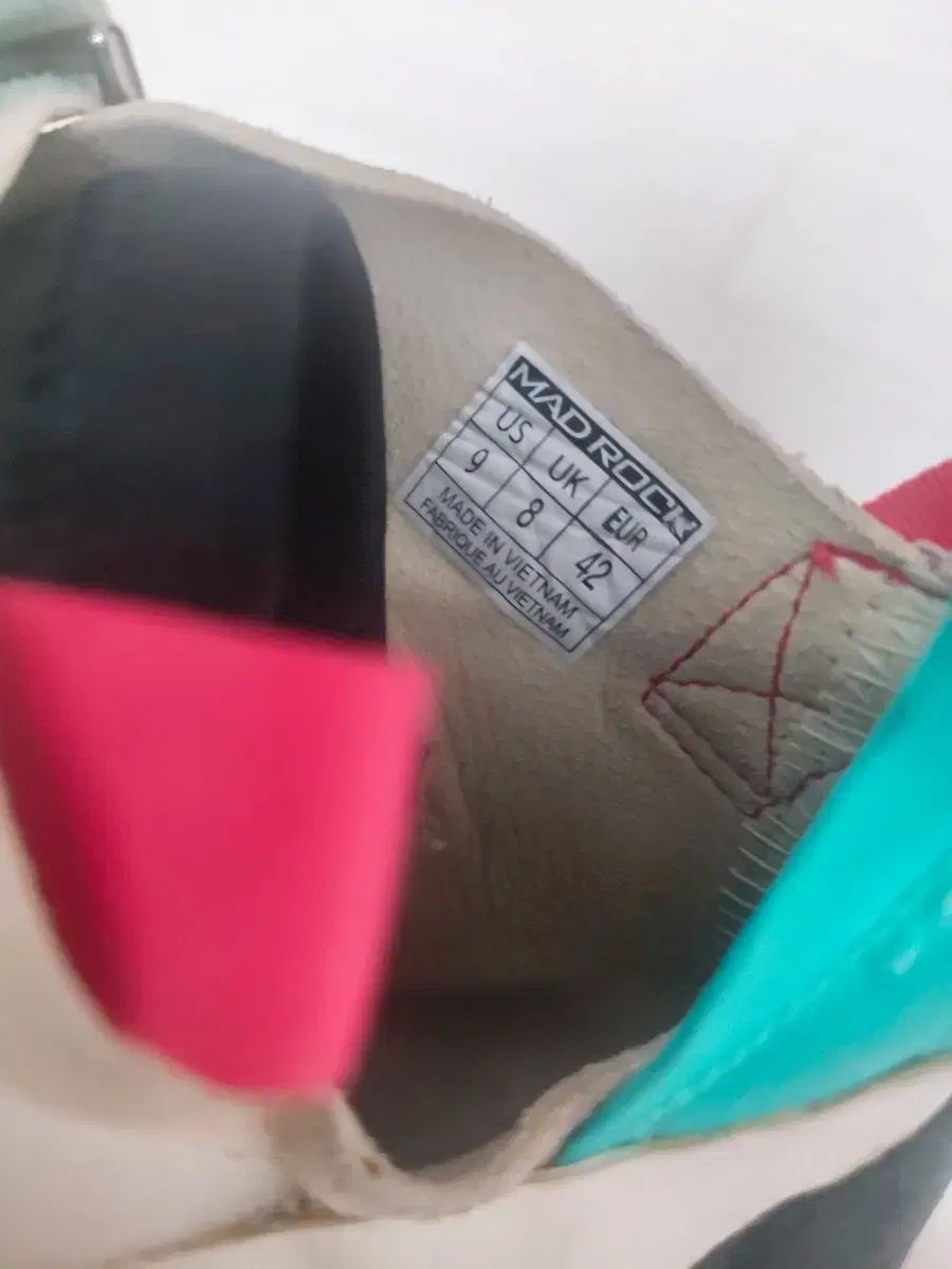 クライミングシューズ