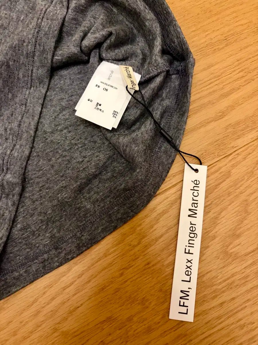 エルエフエム ホルターネック